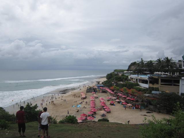  Pantai Dreamland Pecatu Kuta Selatan Bali Firsty Chrysant